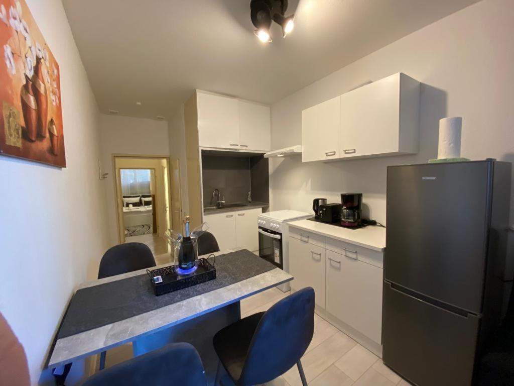 Apartment West